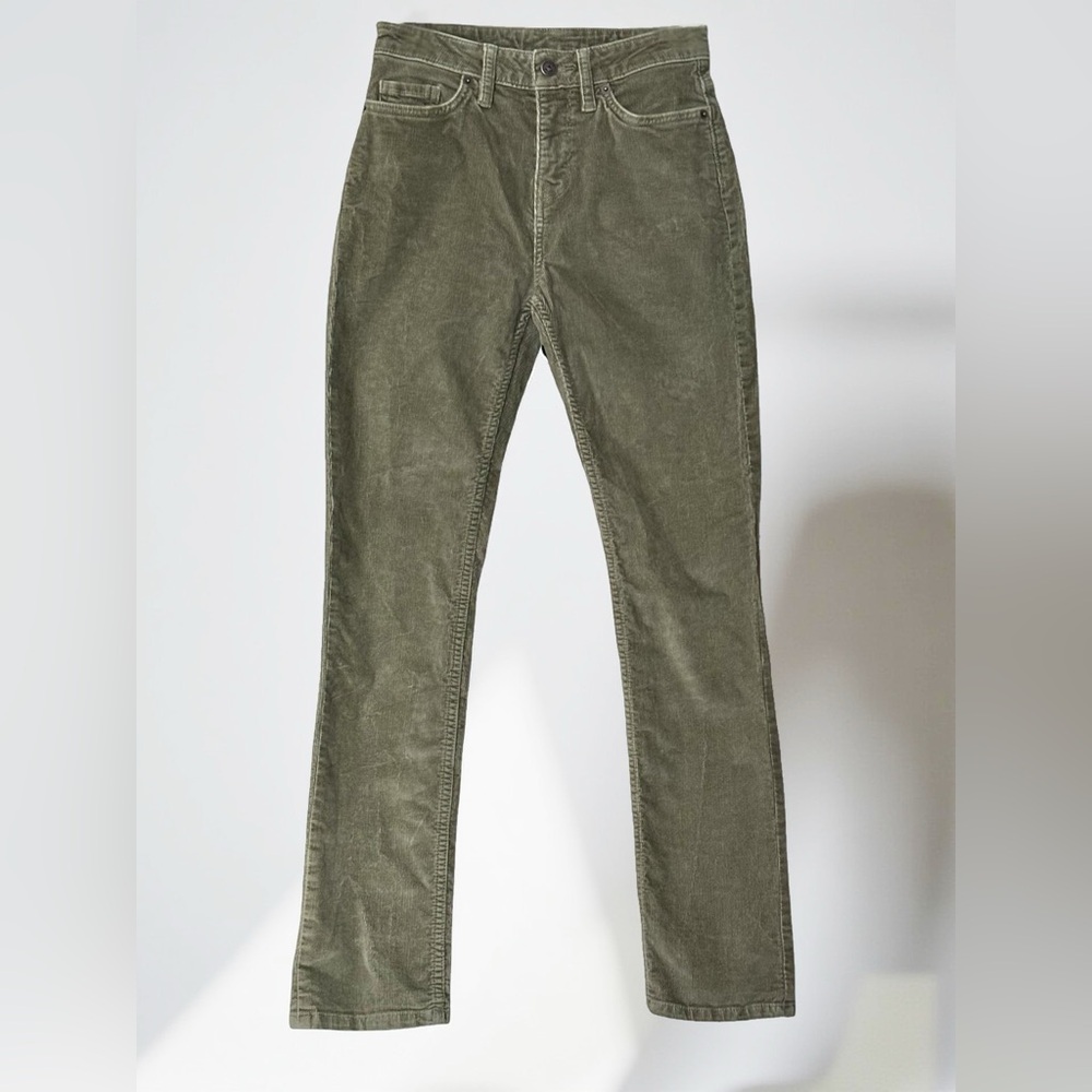 Women’s Patagonia Sage Green Worn Wear Corduroy Pants - Straight Leg